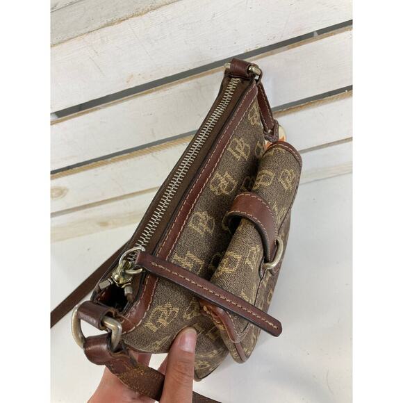 DOONEY & BOURKE, BROWN SIGNATURE CANVAS CROSSBODY BAG ASIS - Picture 6 of 16